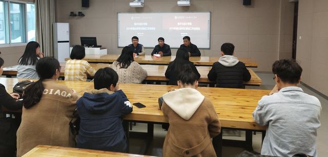 2019.3.22-25 美术与设计2019年硕士研究生首批招生复试工作顺利举行.jpg 2019.3.22-25 美术与设计2019年硕士研究生首批招生复试工作顺利举行.jpg